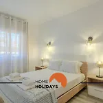 #022 T2 Velamar By Holidays