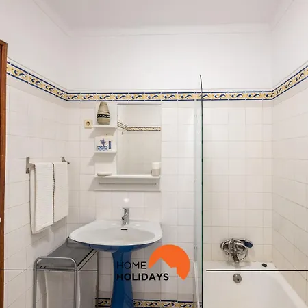 #022 T2 Velamar By Holidays